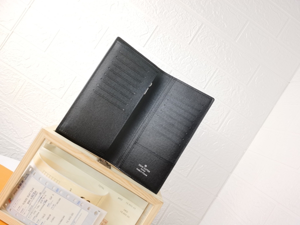 LVコピーウォレット細部ディテール